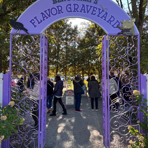 10/8/2022にErik G.がBen &amp; Jerry&#39;s Flavor Graveyardで撮った写真