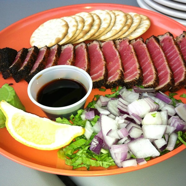 Brass Monkey PassAGrille'de Deniz Ürünleri Restoranı