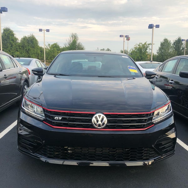 CarMax Hickory Valley Hamilton Place 6 tips from 221 visitors