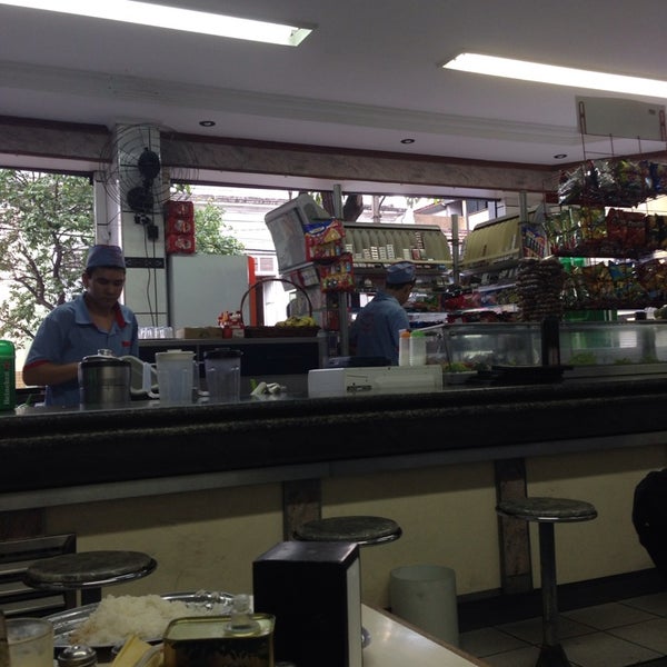 Jhony's Bar e Restaurante Santa Cecília R. Canuto do Val, 241