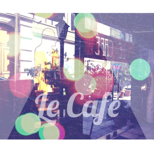 3/10/2014 tarihinde Atiziyaretçi tarafından Le Café'de çekilen fotoğraf