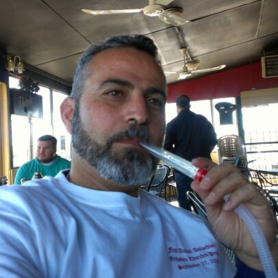 10/27/2012 tarihinde Smoking C.ziyaretçi tarafından ZamZam Mediterranean Grill &amp; Hookah'de çekilen fotoğraf