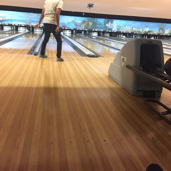 Photo taken at Pinz Bowling Center by Precious on 4/5/2017