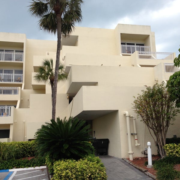 Hilton Longboat Key Beachfront Resort (Now Closed) 4711 Gulf of Mexico Dr