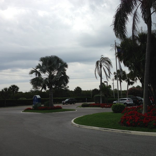 Hilton Longboat Key Beachfront Resort (Now Closed) 4711 Gulf of Mexico Dr