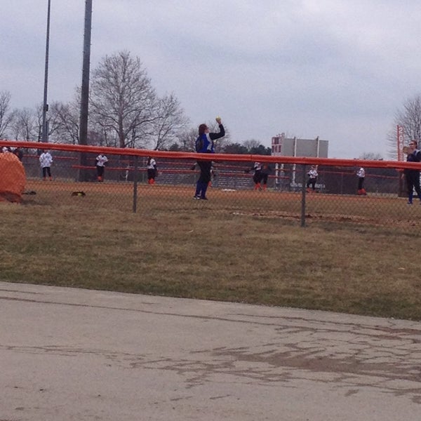 Hamilton Heights High School 1 tavsiye