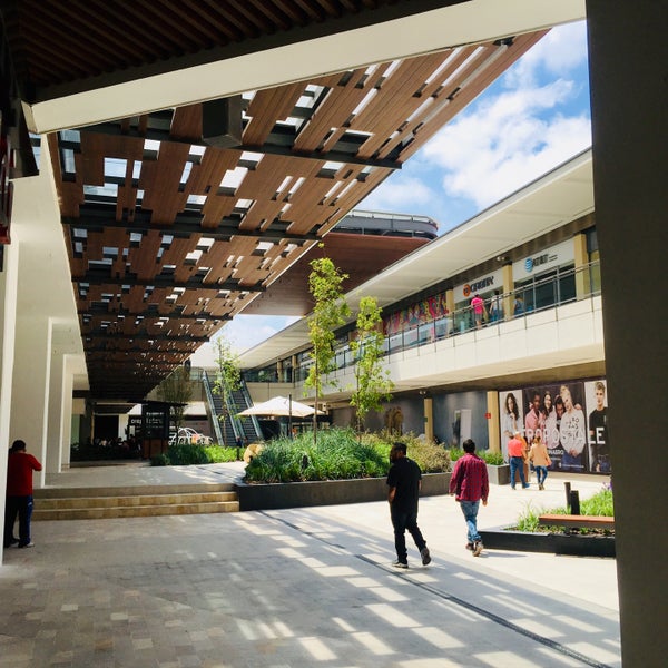 Visitando la nueva plaza Paseo Querétaro YouTube