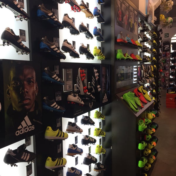 Magasin sport direct deals