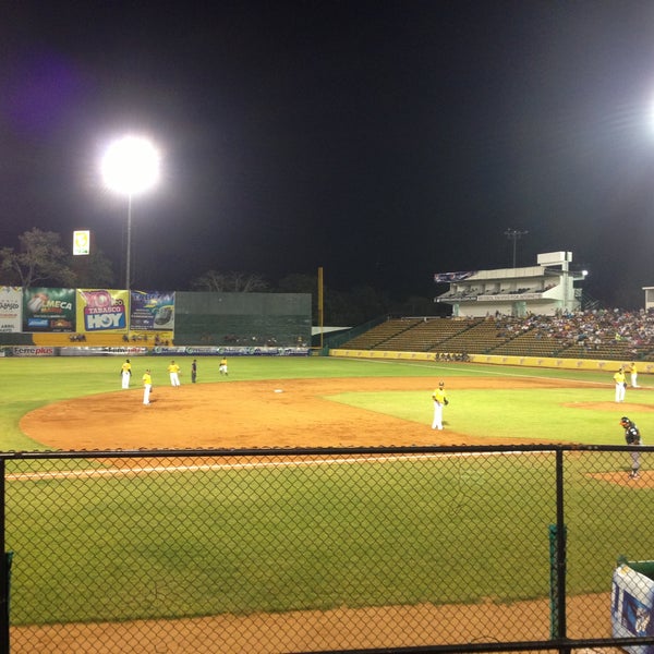 Fotos en Parque de Béisbol Centenario del 27 de Febrero Villahermosa, Tabasco