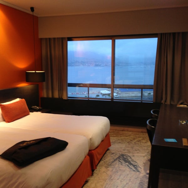 Das Foto wurde bei Hotel Bahia De Vigo von Luis J. S. am 5/7/2013 aufgenommen
