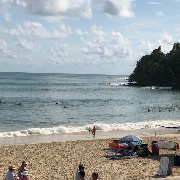 Photo taken at Noosa Heads Surf Club by Arthur on 2/16/2018
