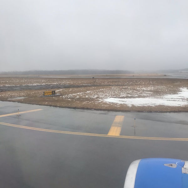 3/10/2019 tarihinde Nikita F.ziyaretçi tarafından Stewart International Airport (SWF)'de çekilen fotoğraf