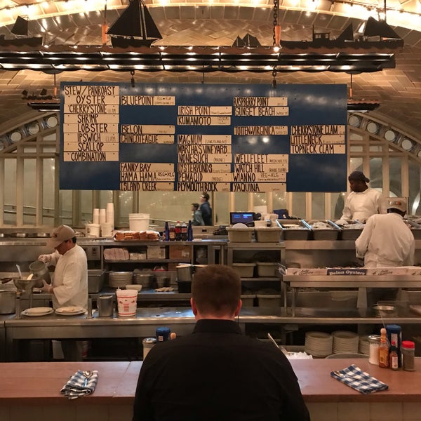 3/11/2019에 Nikita F.님이 Grand Central Oyster Bar에서 찍은 사진