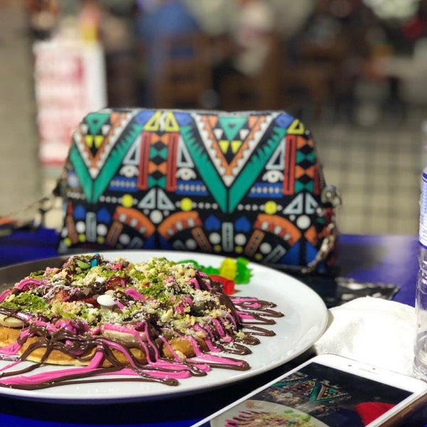 bi waffle dessert shop in hurriyet
