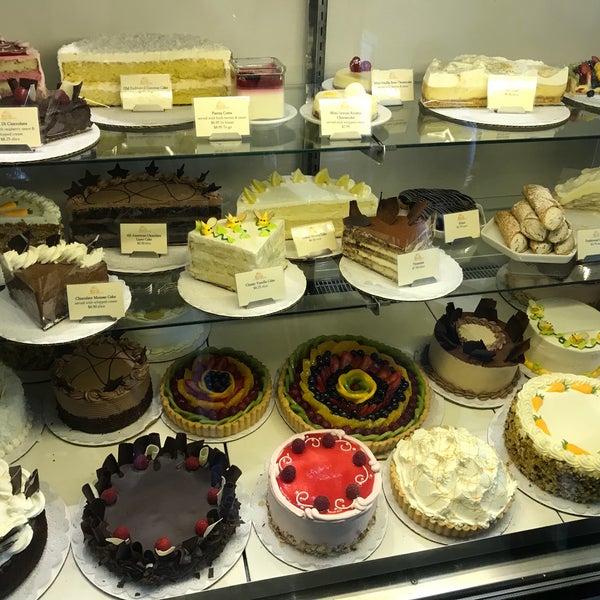 6/24/2018에 Kevin V.님이 Pastiche Fine Desserts &amp; Café에서 찍은 사진