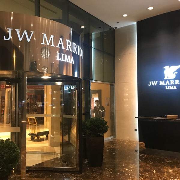 Foto diambil di JW Marriott Hotel Lima oleh Kevin V. pada 10/13/2018