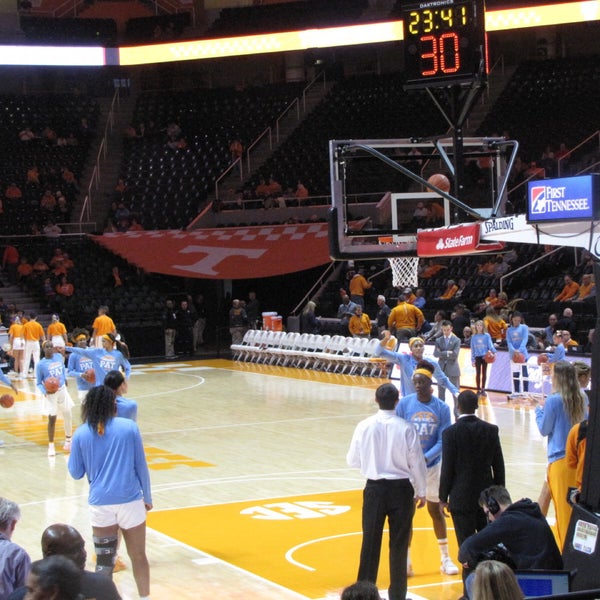 Das Foto wurde bei Thompson-Boling Arena von Gustavo T. am 1/21/2019 aufgenommen