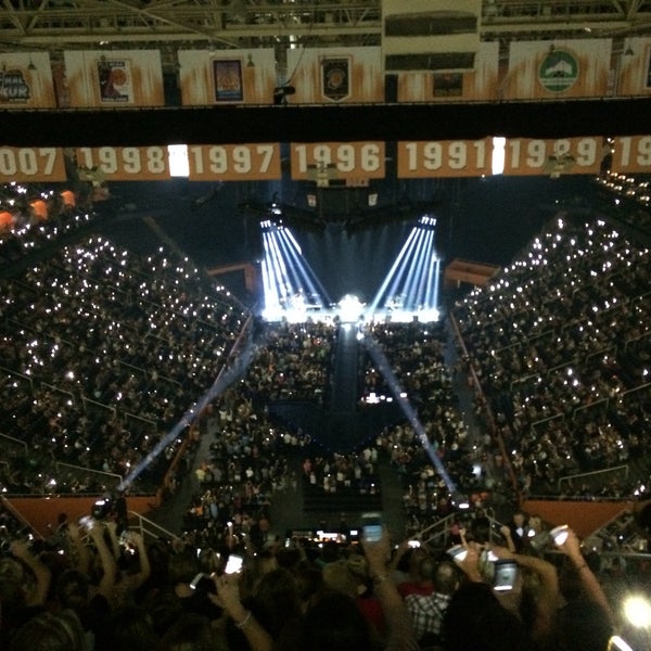 Photo taken at Thompson-Boling Arena by Gustavo T. on 9/14/2016