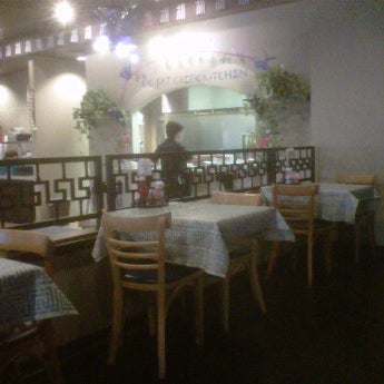 9/21/2012 tarihinde Lisa D.ziyaretçi tarafından The Olive Oil Greek Restaurant'de çekilen fotoğraf