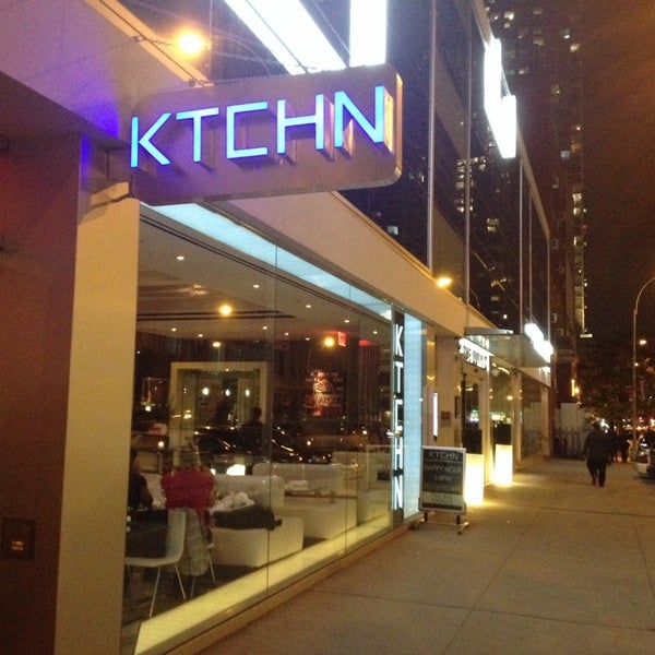 Foto tomada en KTCHN Restaurant  por Ryan E. el 10/24/2013