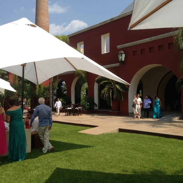 Foto diambil di Hacienda El Tular oleh Alex V. pada 6/1/2013.