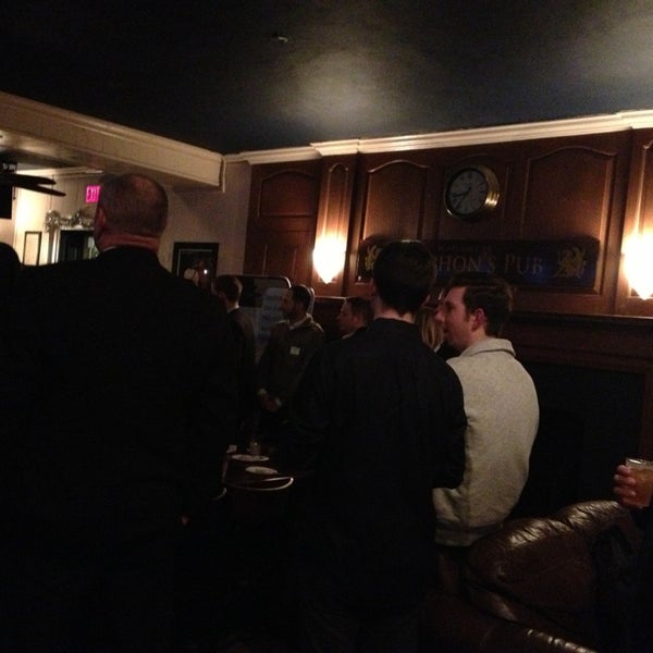 3/1/2013에 Chelsea B.님이 Gryphon&#39;s Pub (GPSCY)에서 찍은 사진