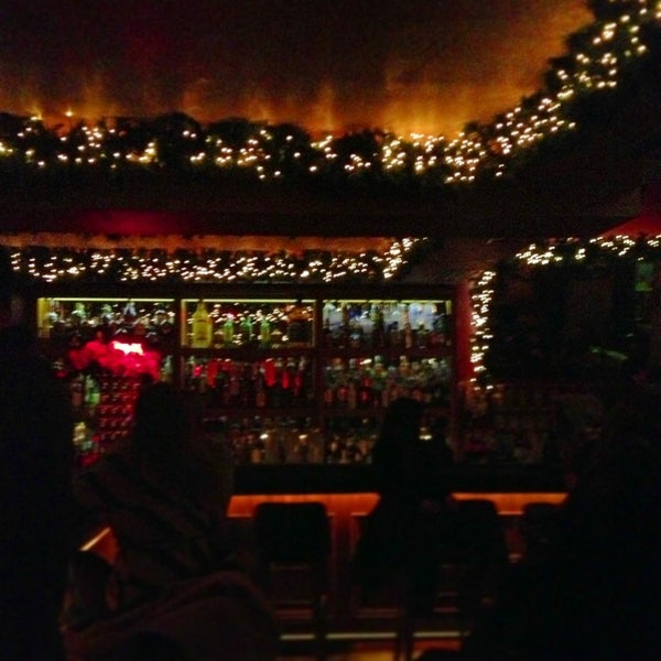 1/9/2013에 քℴuքée®님이 Bourbon Bar에서 찍은 사진