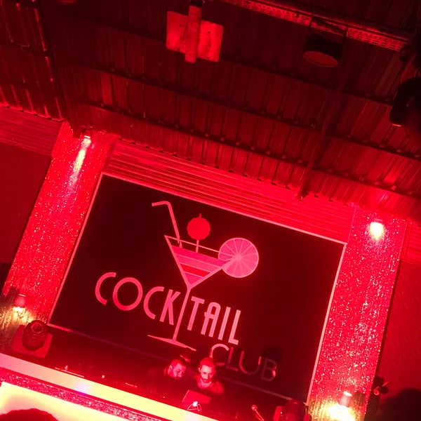 Foto diambil di Metin Cocktail Club oleh Şirin Asel M. pada 9/1/2019