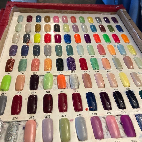 Your nails bar мытищи. Студия маникюра можайск. You nails bar борисовка 24 отзывы. Оранжевый филиал you nails bar. Красный маникюр на короткие.