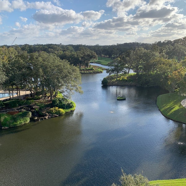 Photo taken at Sawgrass Marriott Golf Resort and Spa by Rafique J. on 11/9/2019