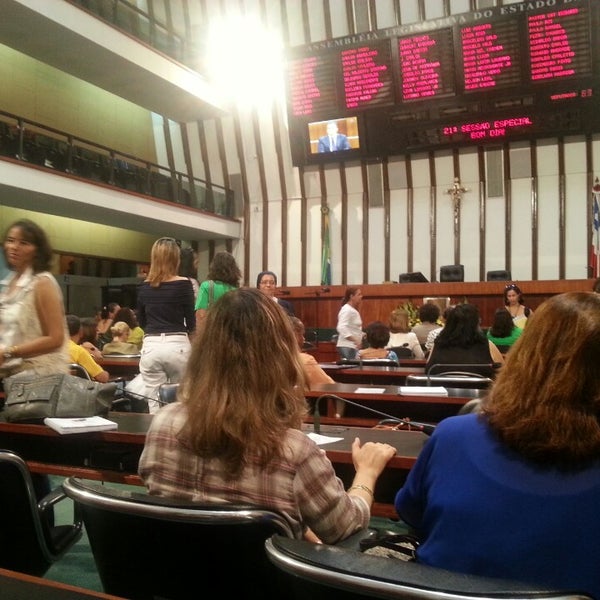 Photo prise au Assembleia Legislativa do Estado da Bahia (ALBA) par Leila R. le5/24/2013