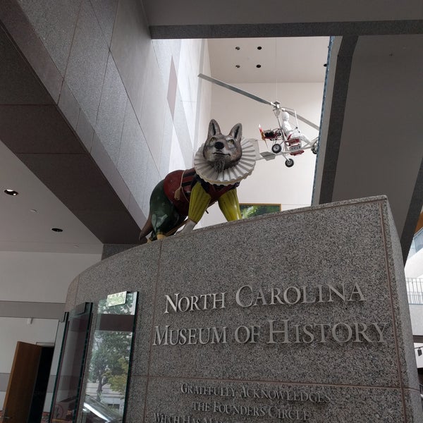 รูปภาพถ่ายที่ North Carolina Museum of History โดย Adrienne S. เมื่อ 8/31/2017