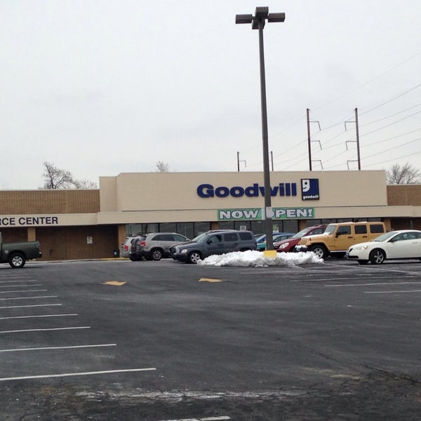 Goodwill Thrift / Vintage Store in Lansdowne