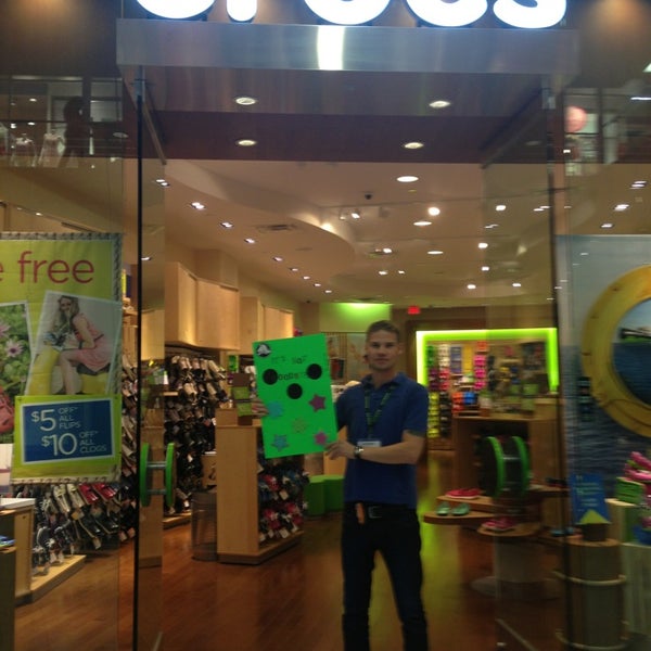 Crocs stonebriar mall sale