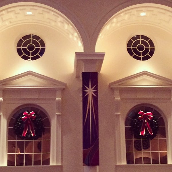 Photo taken at First Presbyterian Church of Orlando by Sarah R. on 12/25/2013