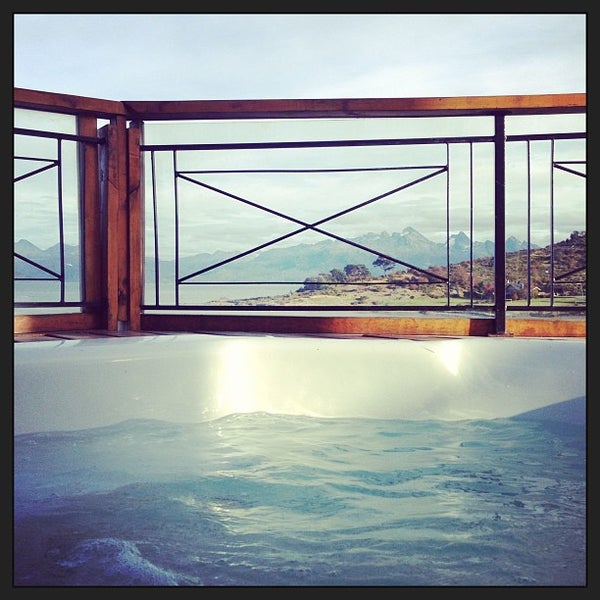 Foto tomada en Los Cauquenes Resort &amp; Spa Ushuaia  por Shiven R. el 4/24/2013