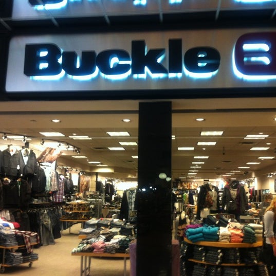 the buckle clothing store
