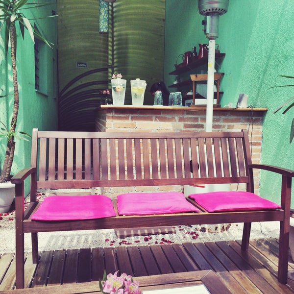 Photo taken at Kabanah Spa &amp; Lounge by Talyta C. on 3/17/2015
