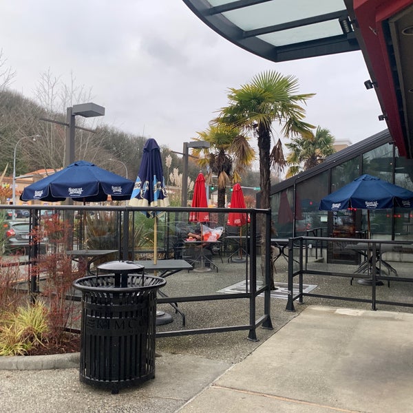 Red Robin Gourmet Burgers and Brews Tukwila, WA