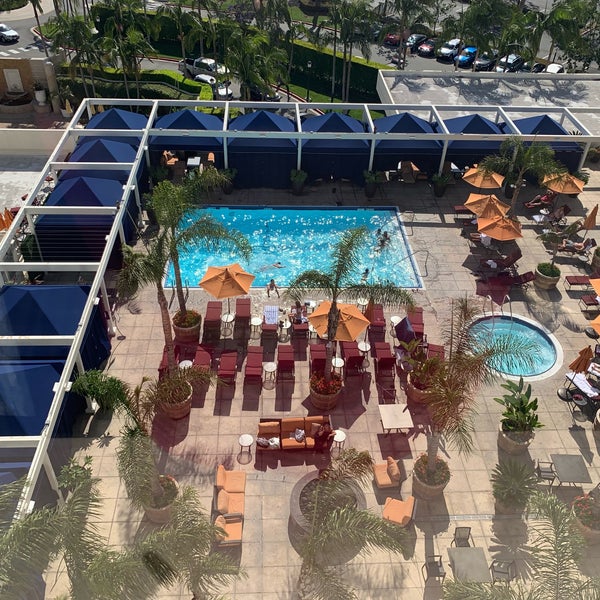 Foto tomada en Renaissance Newport Beach Hotel  por Ahsan A. el 6/22/2019