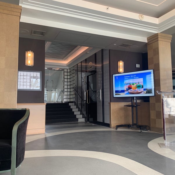 Foto tomada en Hotel Shangri La  por Ahsan A. el 6/24/2019