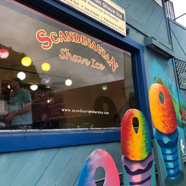Photo taken at Scandinavian Shave Ice by Clotilde G. on 2/21/2019
