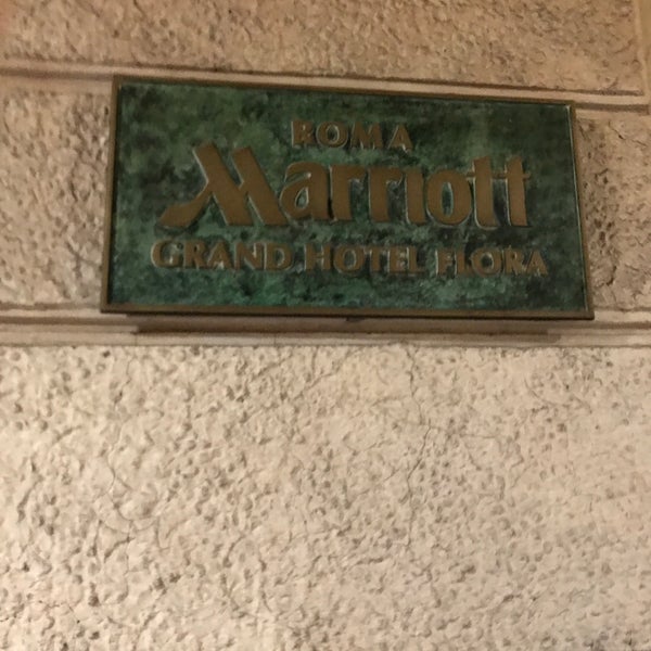 Das Foto wurde bei Rome Marriott Grand Hotel Flora von Clotilde G. am 3/31/2018 aufgenommen