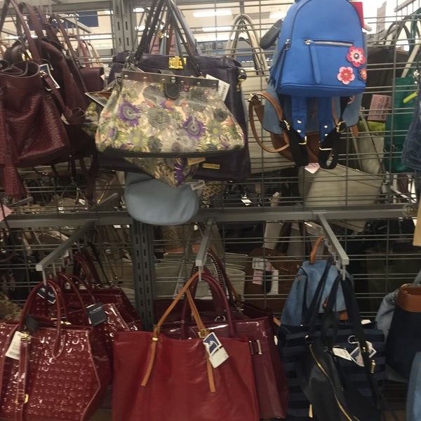 Photos at Marshalls / HomeGoods 5 tips