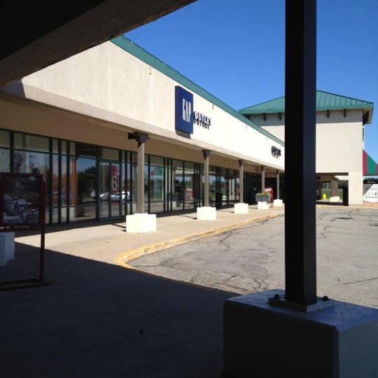 Fremont outlet mall under armour 2025