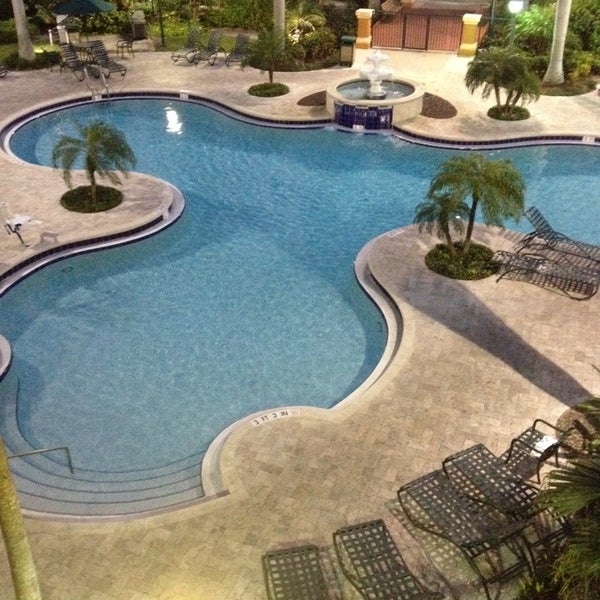 รูปภาพถ่ายที่ Wyndham Palm-Aire Resort โดย Got K. เมื่อ 3/7/2014