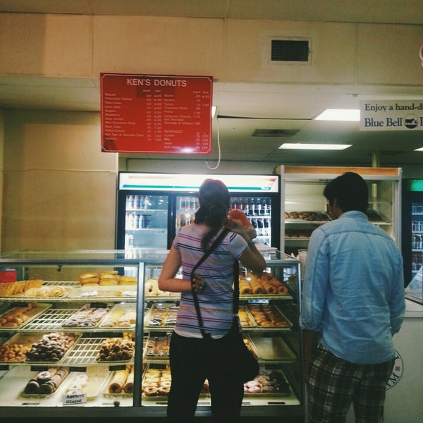 Photo taken at Ken&#39;s Donuts by Jin C. on 4/4/2014