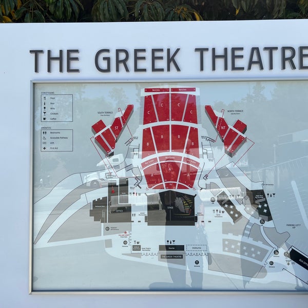 รูปภาพถ่ายที่ The Greek Theatre โดย Elizabeth E. เมื่อ 5/26/2022