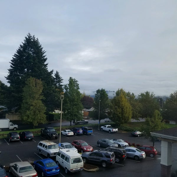 Photos At Comfort Suites Clackamas 1 Tip