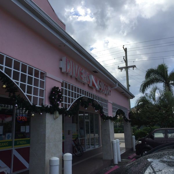 Divers Supply Town, Grand Cayman